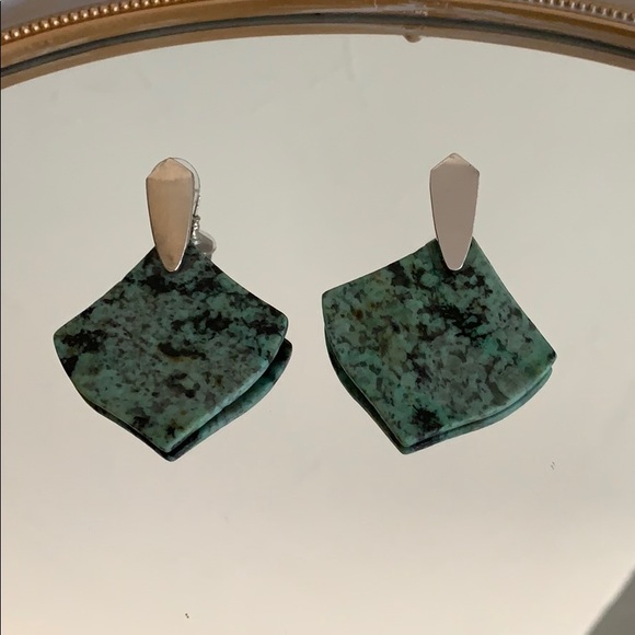 Kendra Scott earrings - Picture 1 of 2